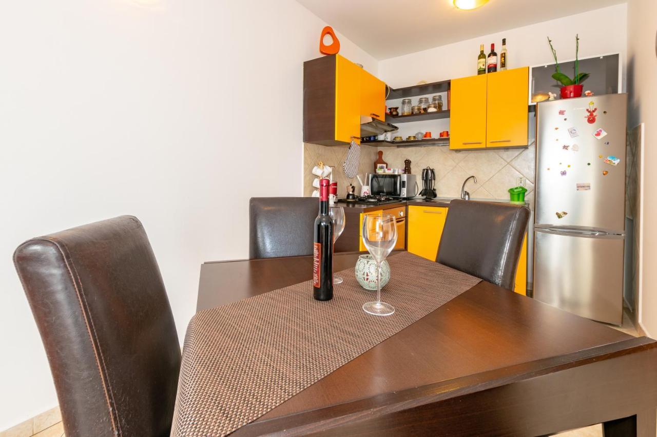 Apartment Keti Fazana Exterior photo
